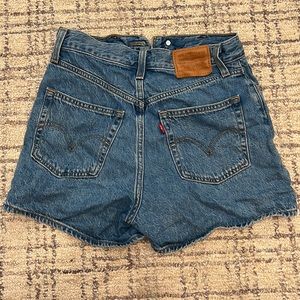 Levi’s jean shorts - high loose